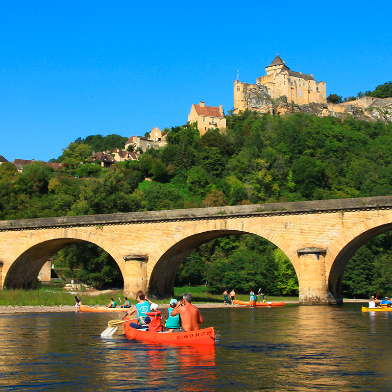 Canoe Vacances Location Canoes Et Kayak Dordogne La Roque Gageac