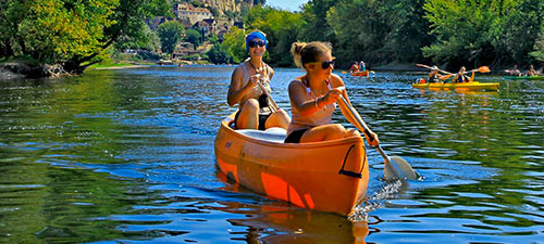 Canoës Vacances La Roque Gageac Louer un canoë ou un kayak pour découvrir la rivière Dordogne et ses châteaux